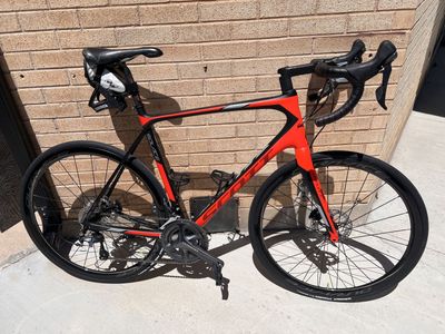 2017 Scott Solace Road Bike