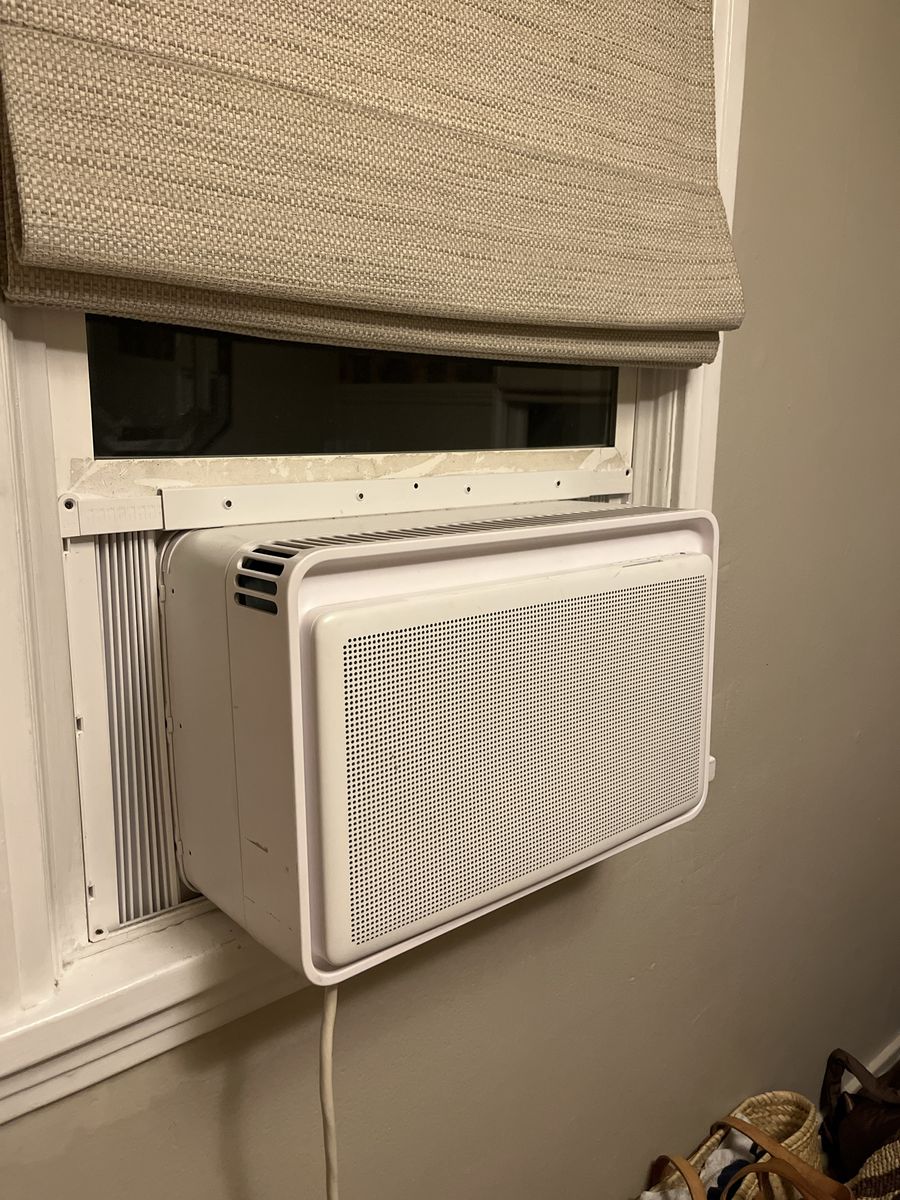 Windmill Smart Window AC Unit - 8,000 BTU, 115V, April 2024 Mfg. Date