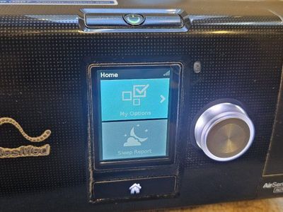 Nice CPAP Machine ResMed AIRSENSE 10 Auto set