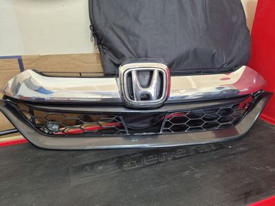 2017 Honda CRV Grill