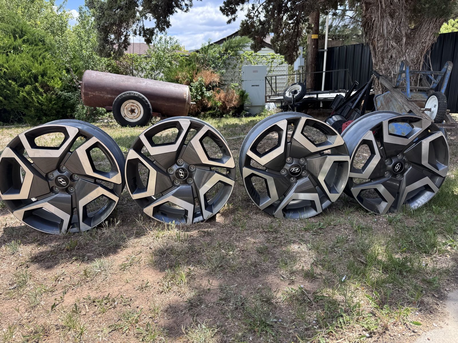 Hyundai Palisade Kia Telluride wheels 20” OEM Takeoff