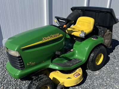 John Deere Riding Lawn Mower With Bagger