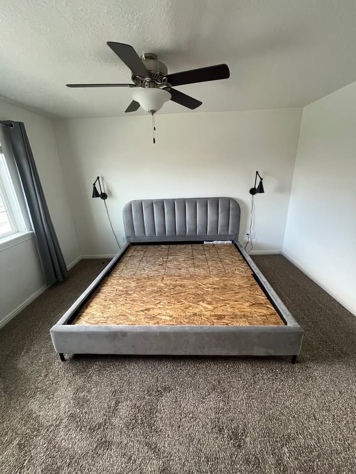 Upholstered King size Platform Bedframe