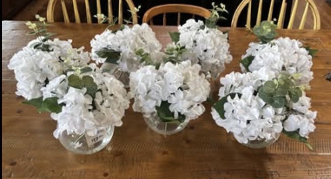 Set of 7 NEW White Hydrangea Arrangements in Glass Vases - Faux Floral - wedding Decor