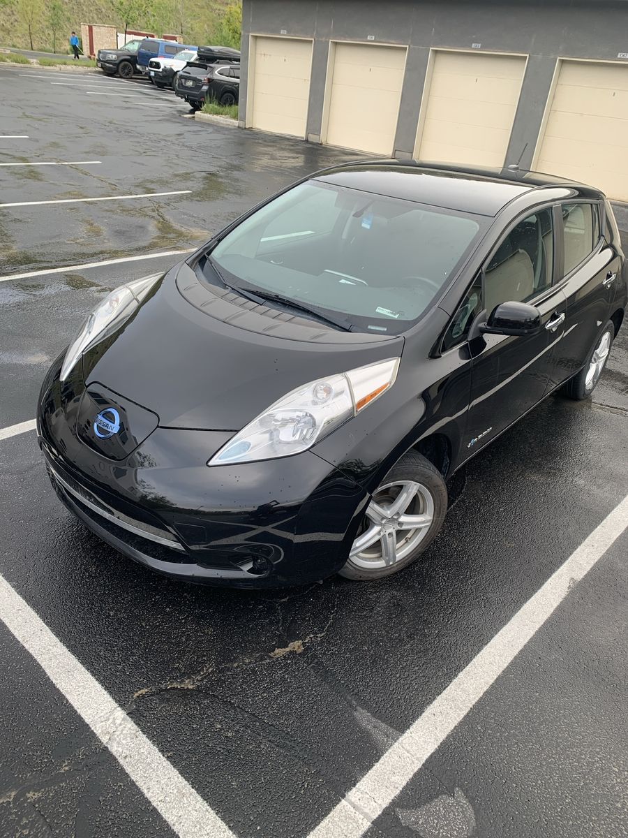 2015 NISSAN LEAF
