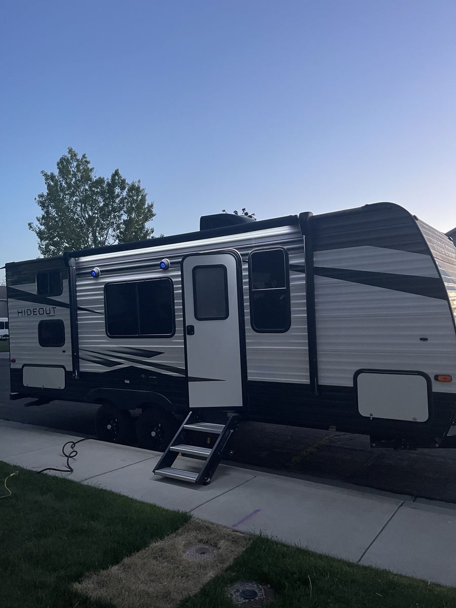 2021 Keystone hideout trailer