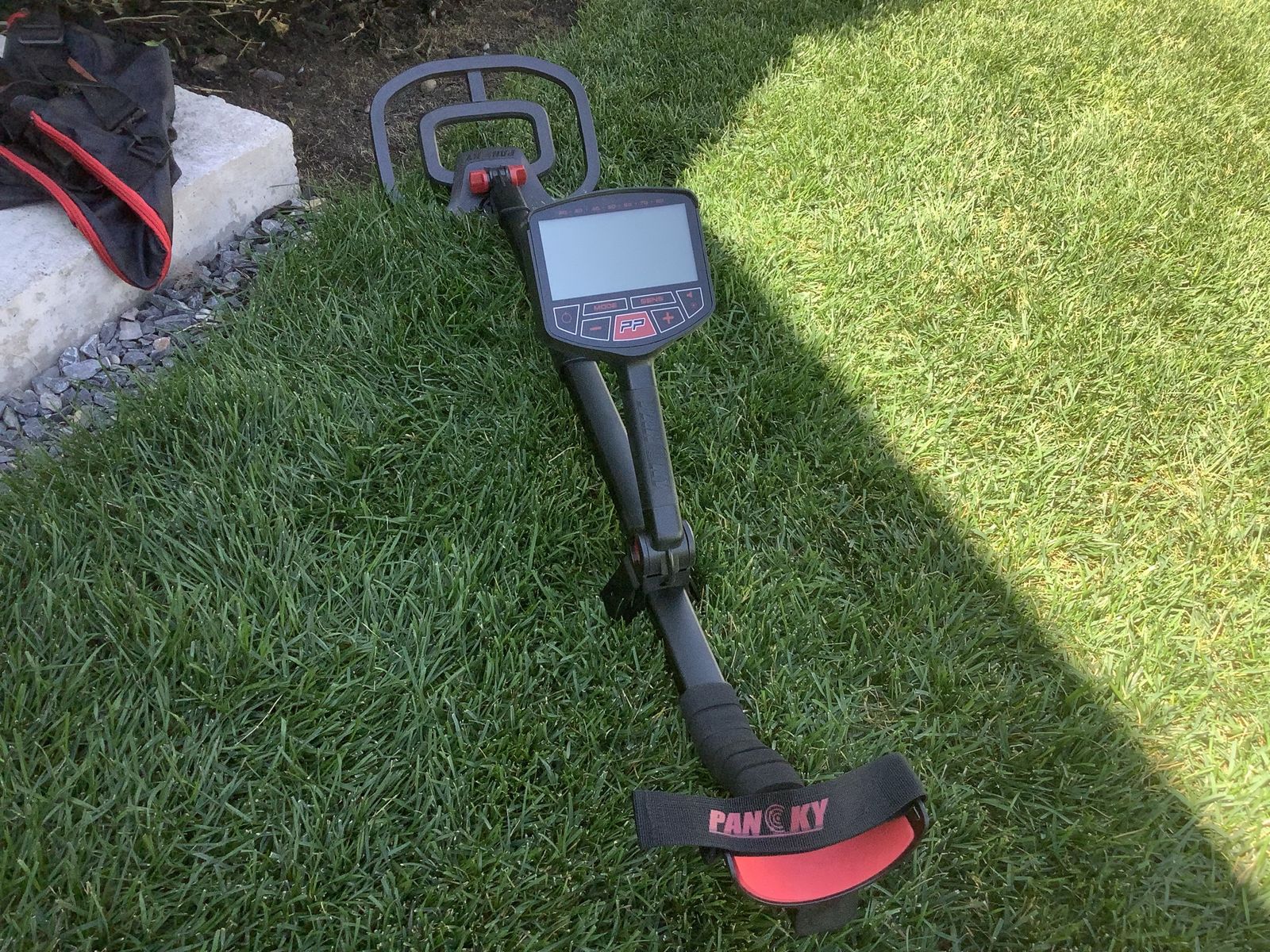 PANCKY Metal Detector with Carrying Bag and Manual