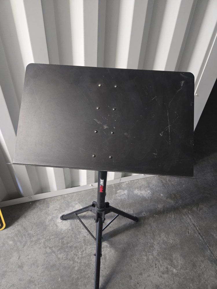 pro line music stand