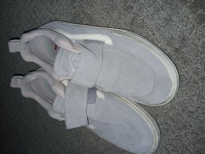 Mens Vans shoes size 11. used