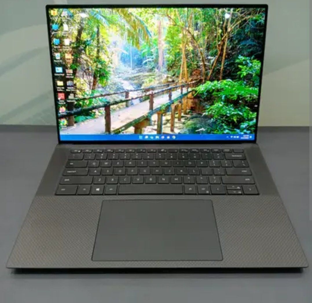 Dell Precision 5550 i9-10885H 32GB RAM 512GB SSD 4K Touchscreen Laptop NVIDIA GPU