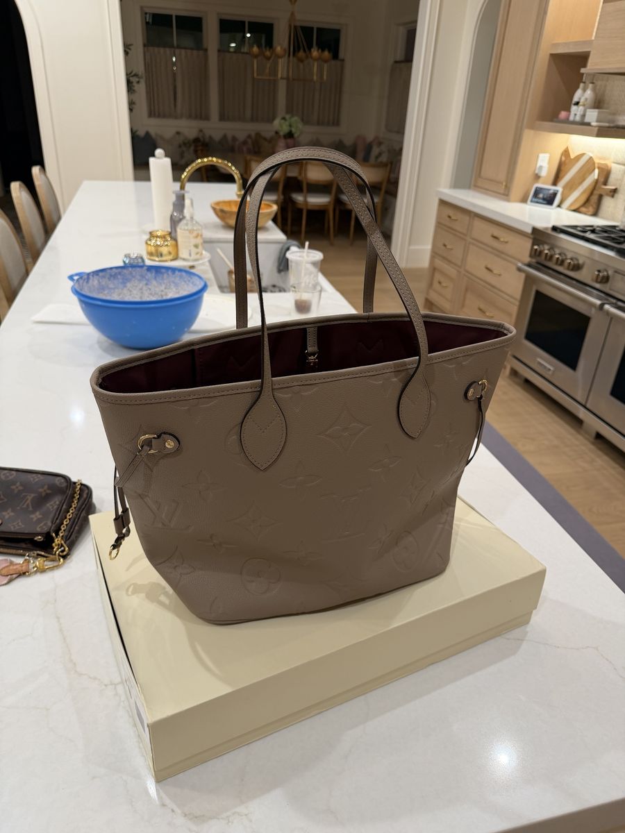 Louis Vuitton Neverfull bag *REPLICA