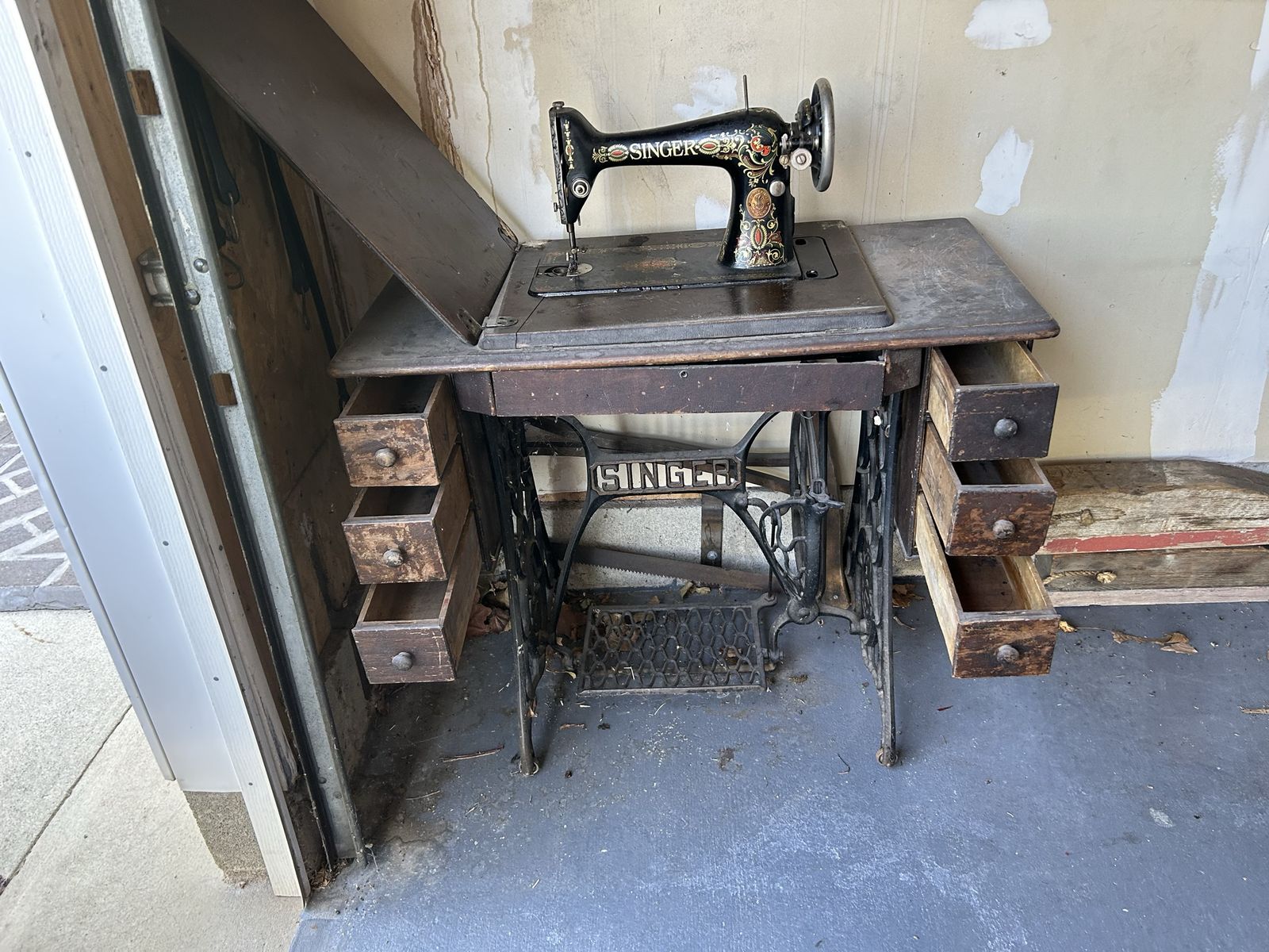 Main image 2