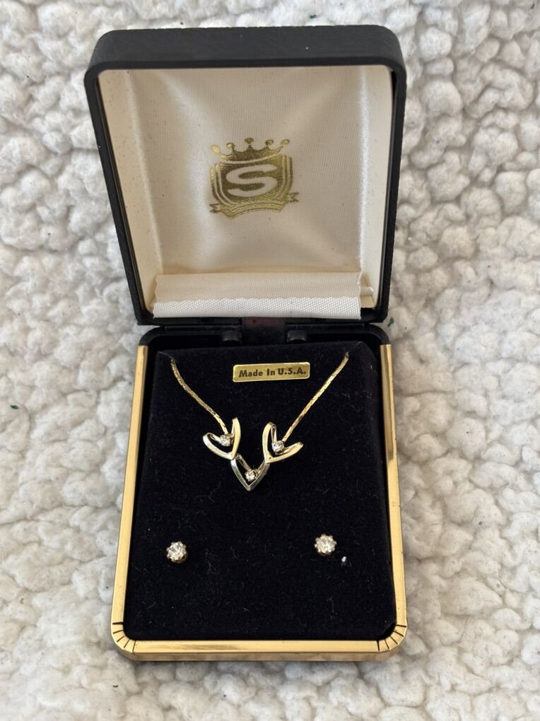 18in Gold Plate Necklace Rhinestone Plus Earrings