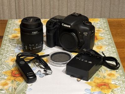 Canon 7D w/EF-S 18-55 Lens