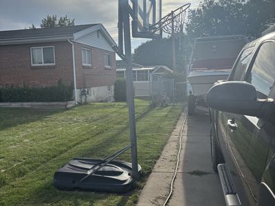 Basketball hoop