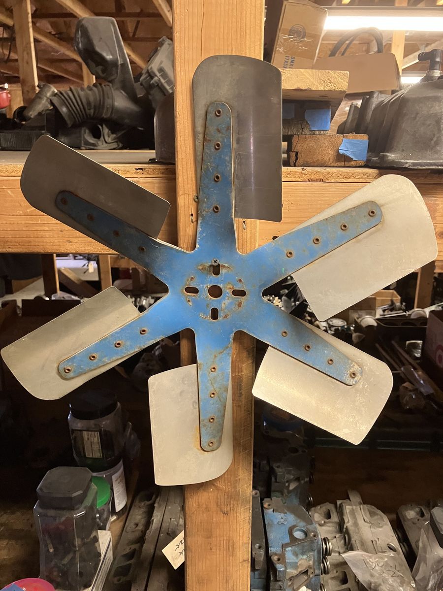 Flex-A-Lite, Wide Blade, Regular Rotation, Six Blade, 18.25" Dia., Performance Flex Fan