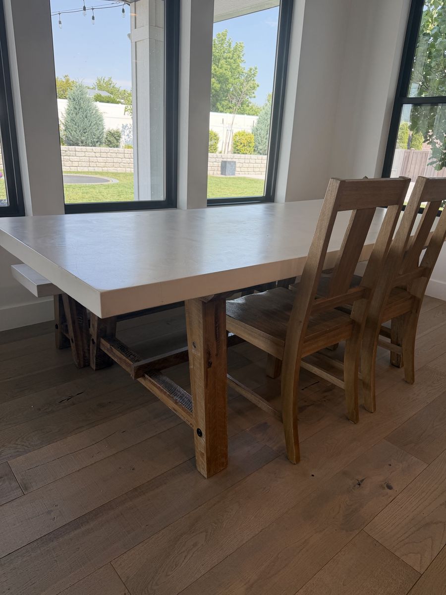 Concrete & Reclaimed Wood Dining Table - Farmhouse Style