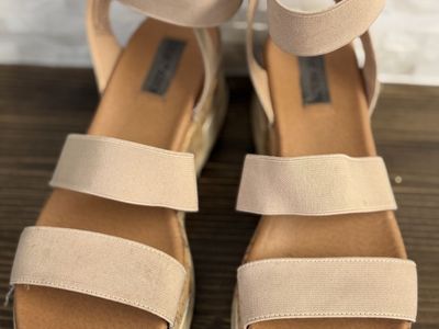 STEVE MADDEN Bandi Platform Sandals