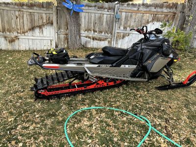 Ski-Doo Summit X 165 850 Turbo