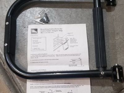 Steel Horse Automotive Tailgate Step 75301/76301 Truck Bed Access