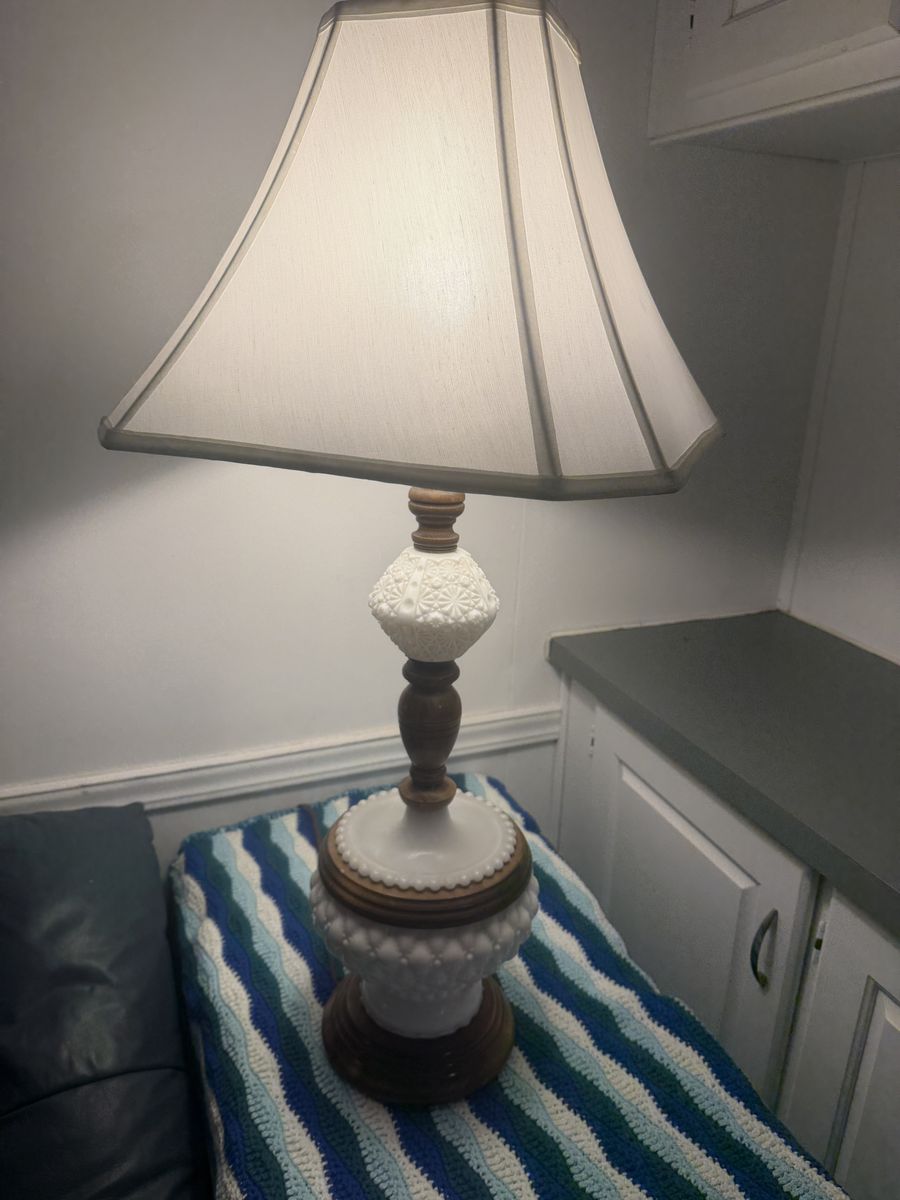 Vintage Porcelain Style Lamp