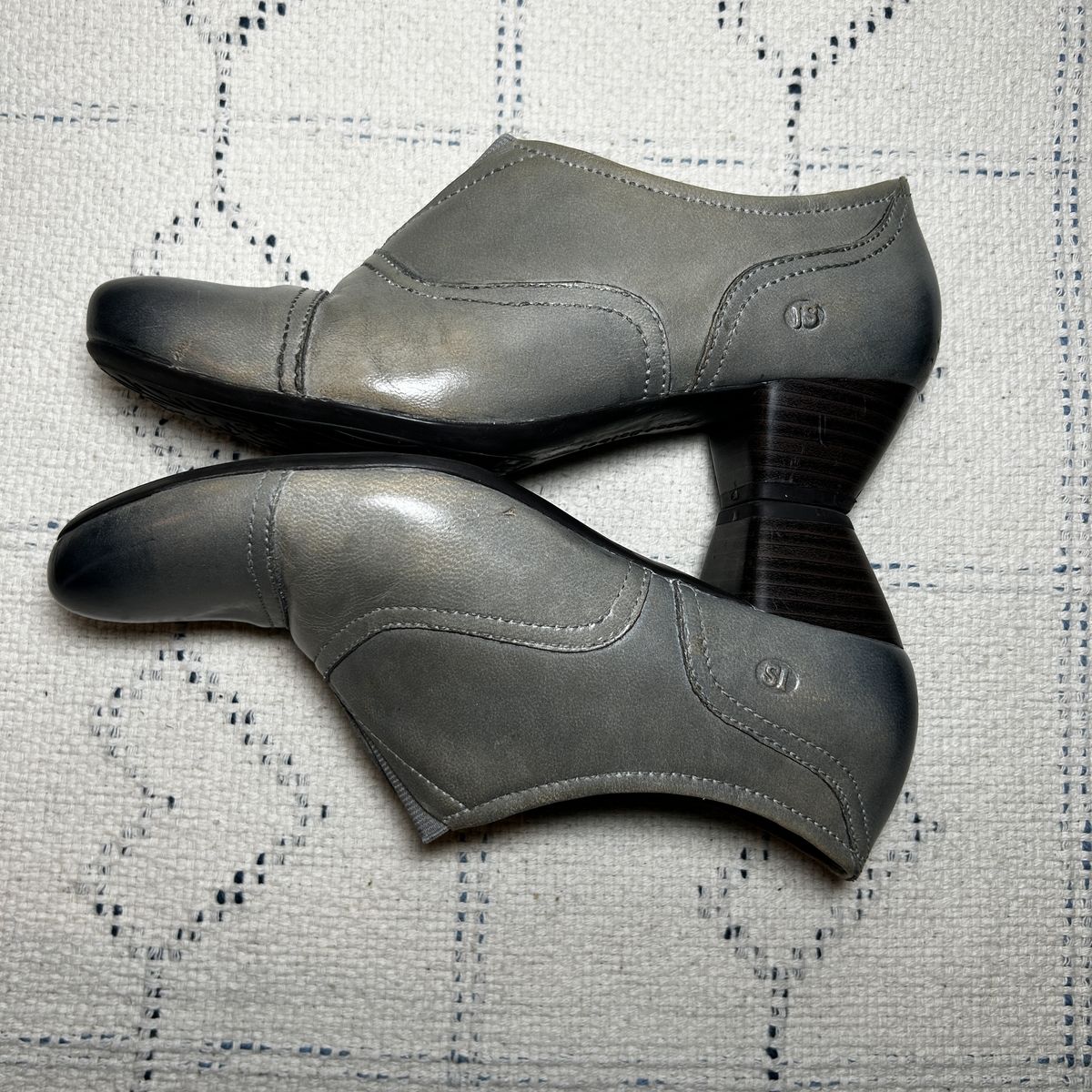 Josef Seibel  Booties Sz 38  Ombré Grey& Polish