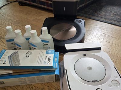 Irobot mop and vacuum