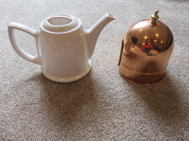 NEVER USED VINTAGE COPPER DOMED PORCELAIN TEAPOT