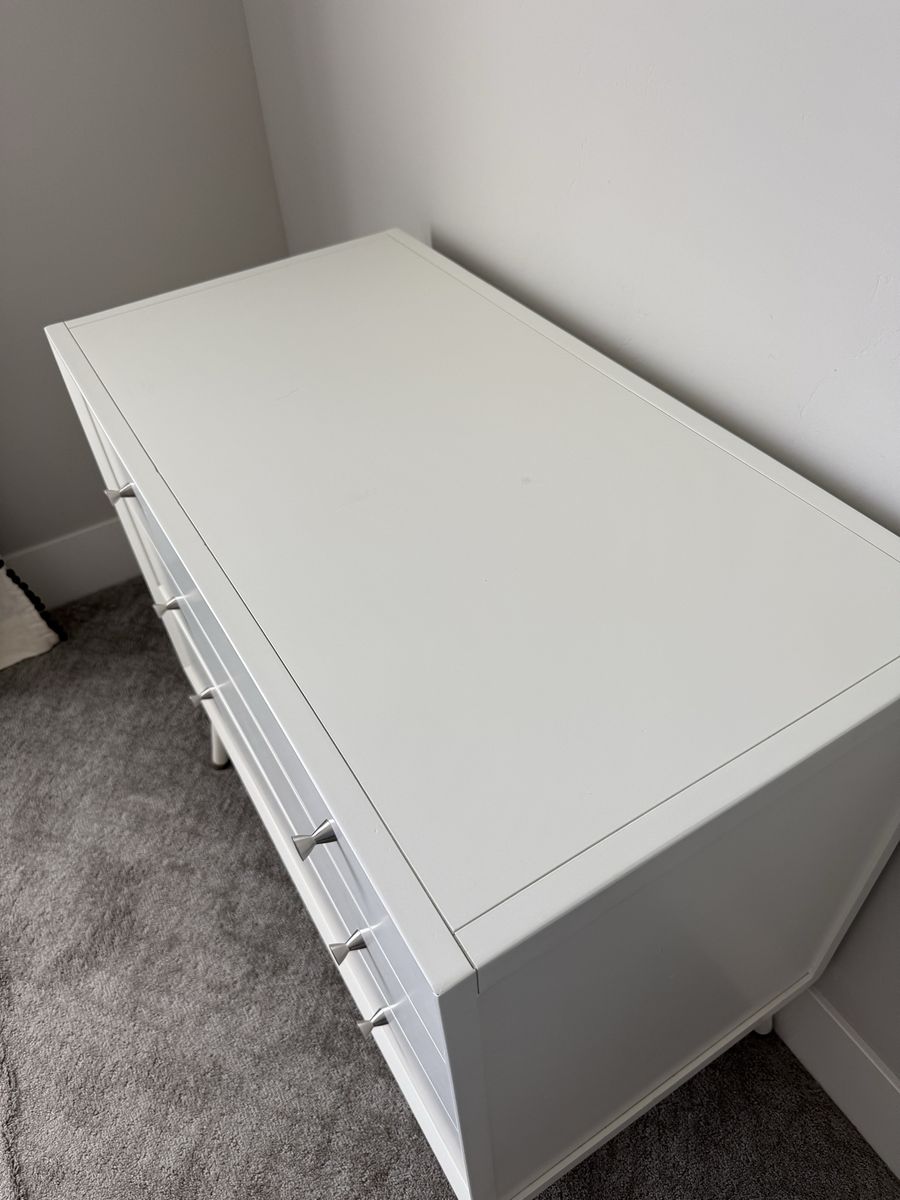 Main image 7