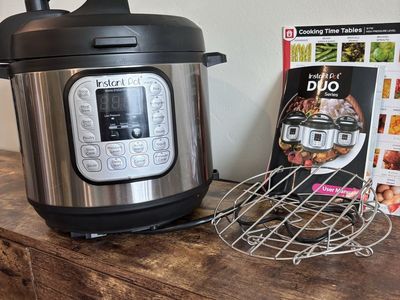 Instant Pot Duo Series — 6 Quart | 7-in-1 Electric Pressure Cooker