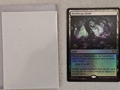 Deathcap Glade - Prerelease Cards (Foil) (PRE) - Magic the Gathering