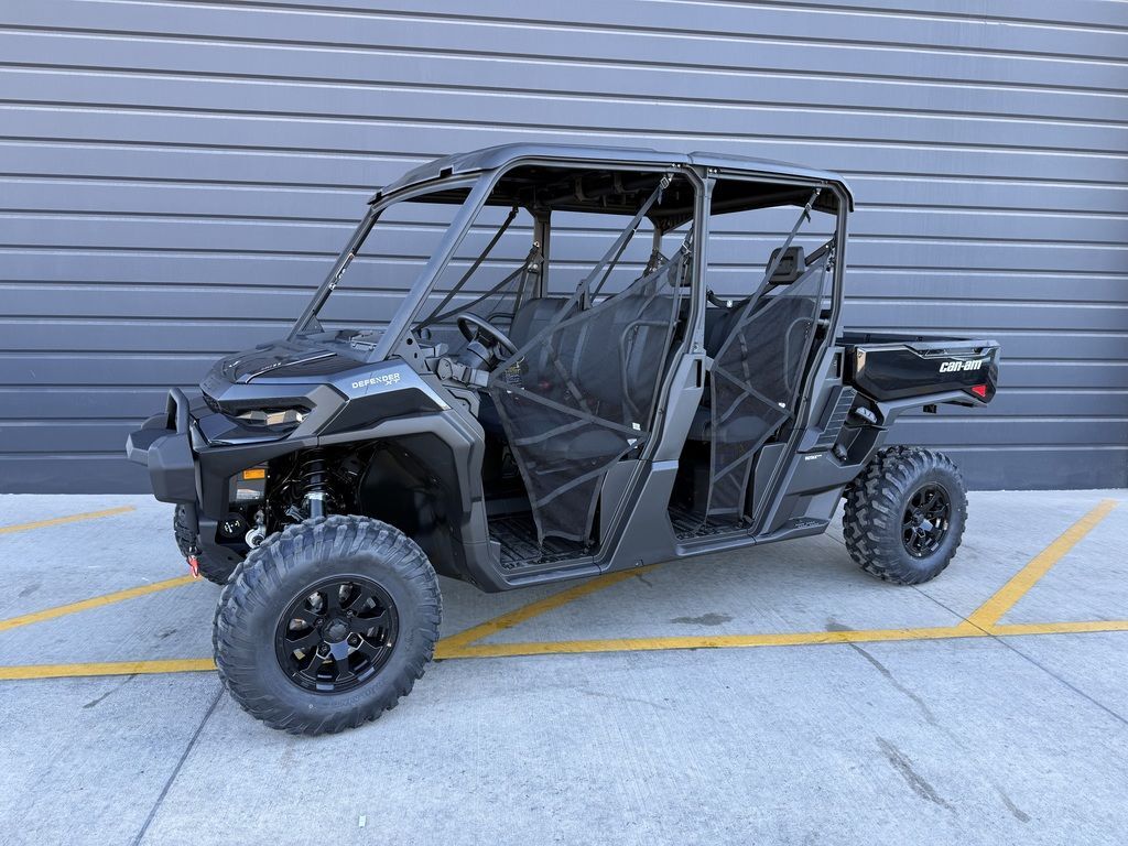 2026 Can-Am® Defender MAX XT HD11 With 10.25 in.display