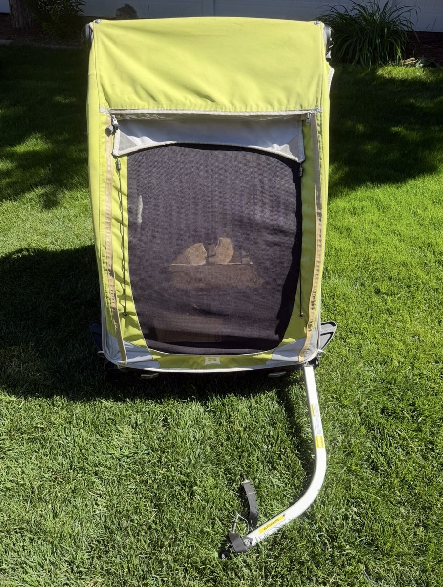 Burley D’Lite kids bike trailer