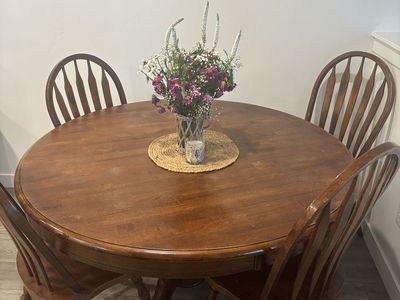 Round Dining Table with 4 Spindle Back Chairs