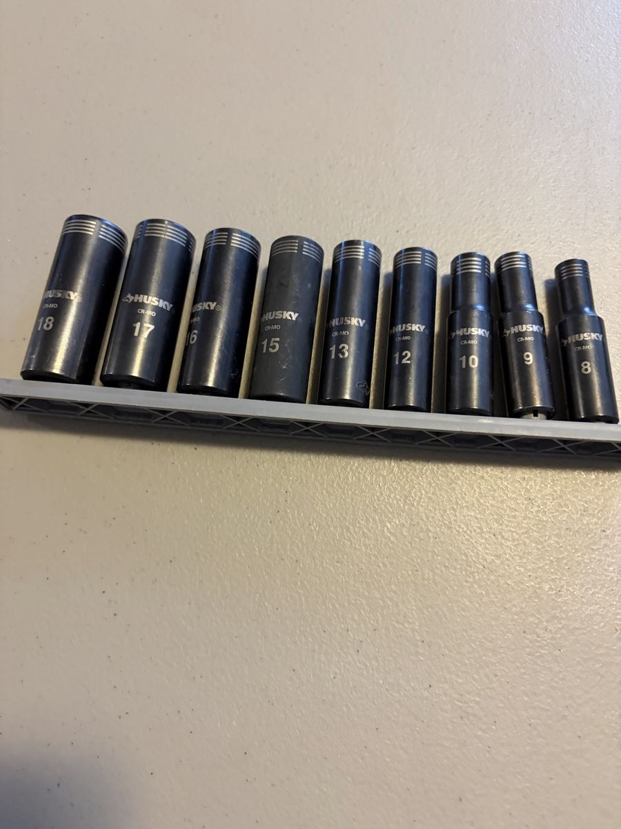 Husky Sockets