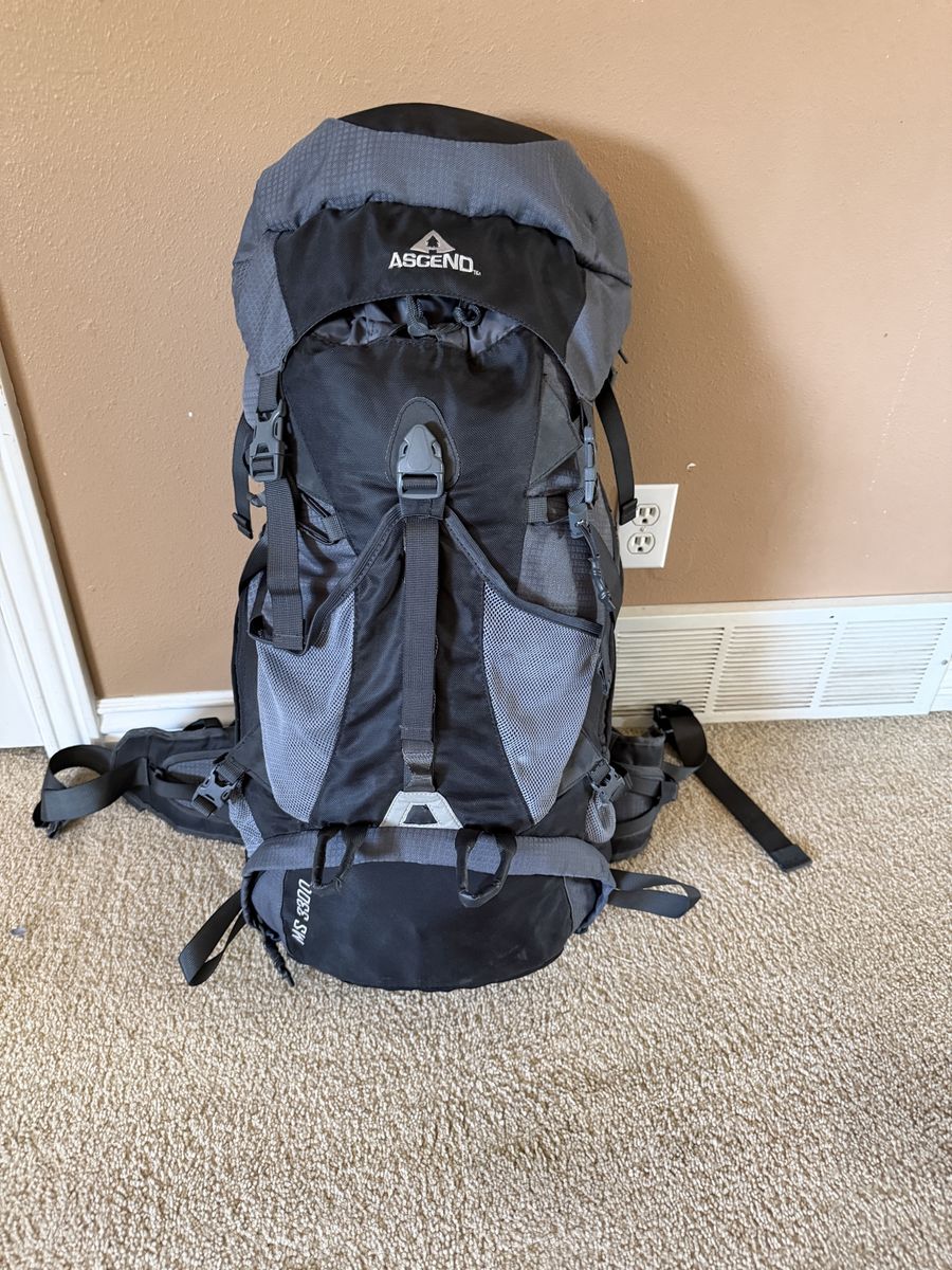 Ascend MS3300 Internal Frame Hiking Backpack