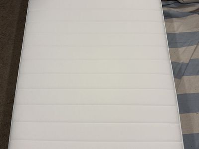 Twin Ikea Valevag mattress