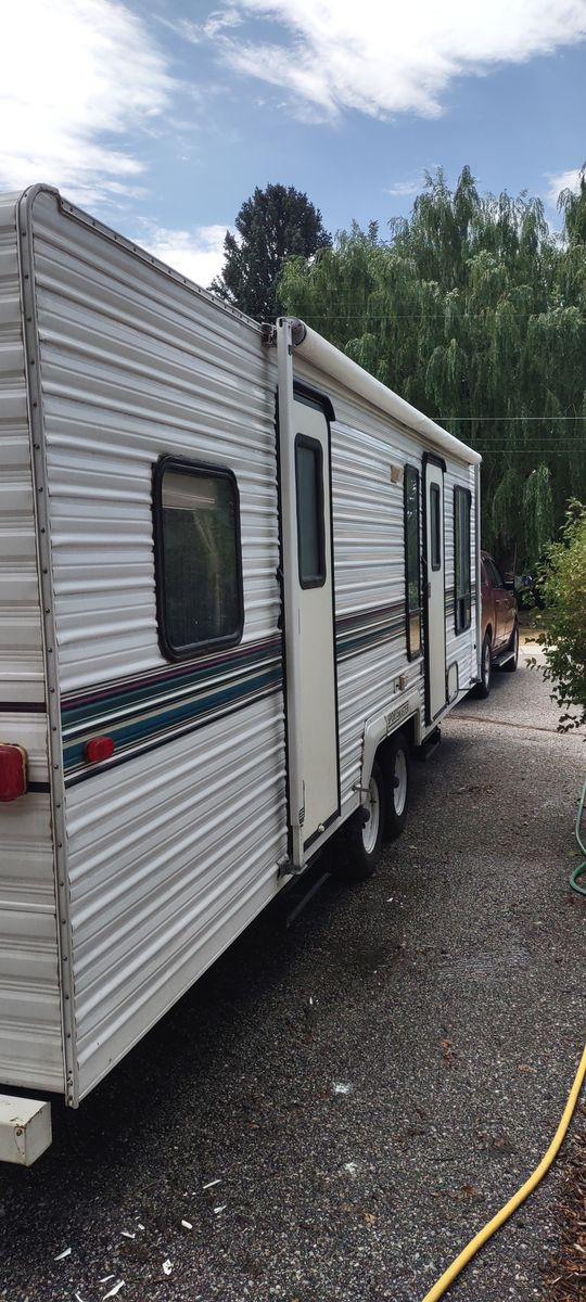 1994 Sportsman (27ft) - $7,000 O.B.O.