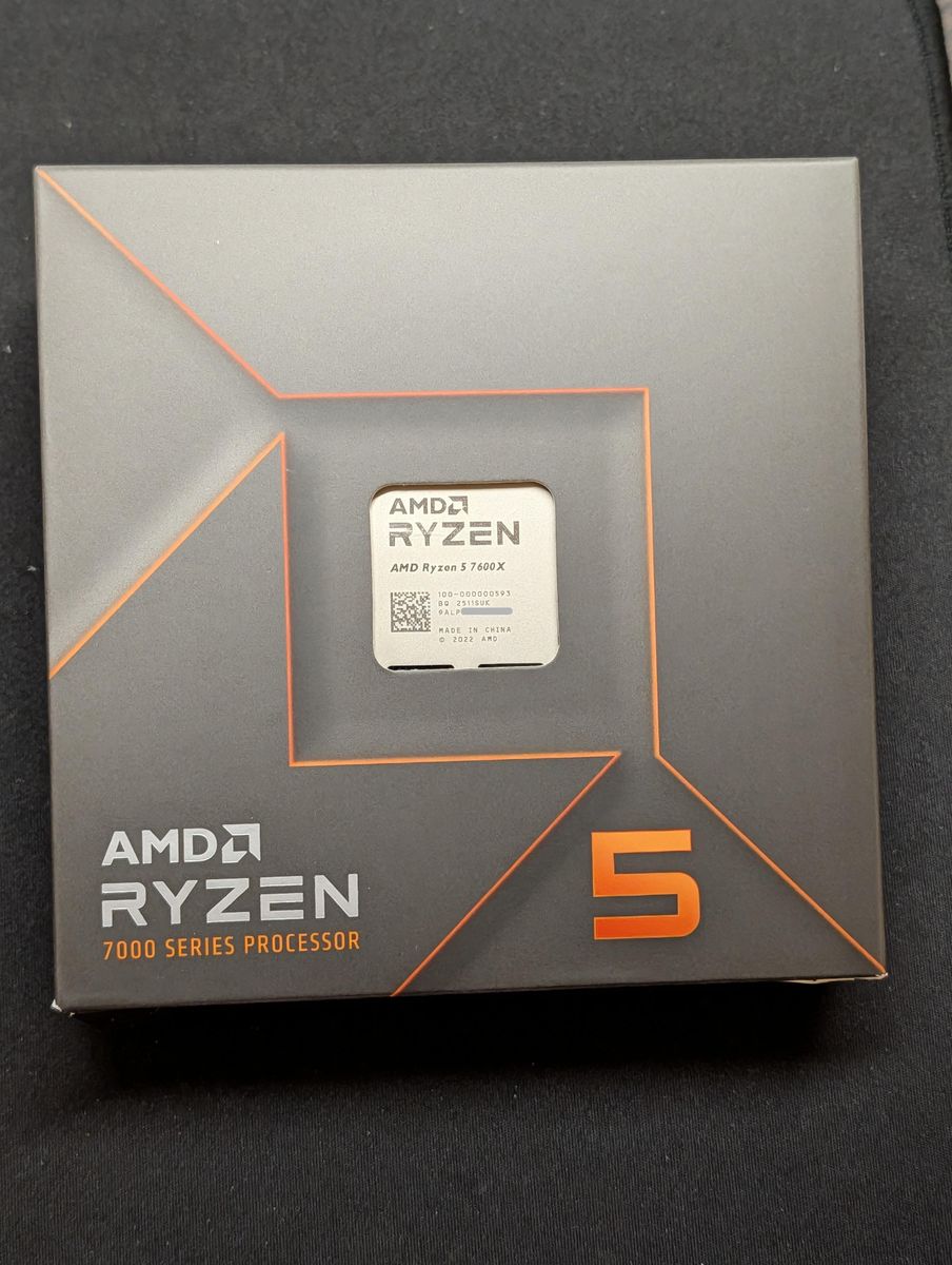 AMD Ryzen 5 7600X 6-Core, 12-Thread Unlocked Desktop Processor