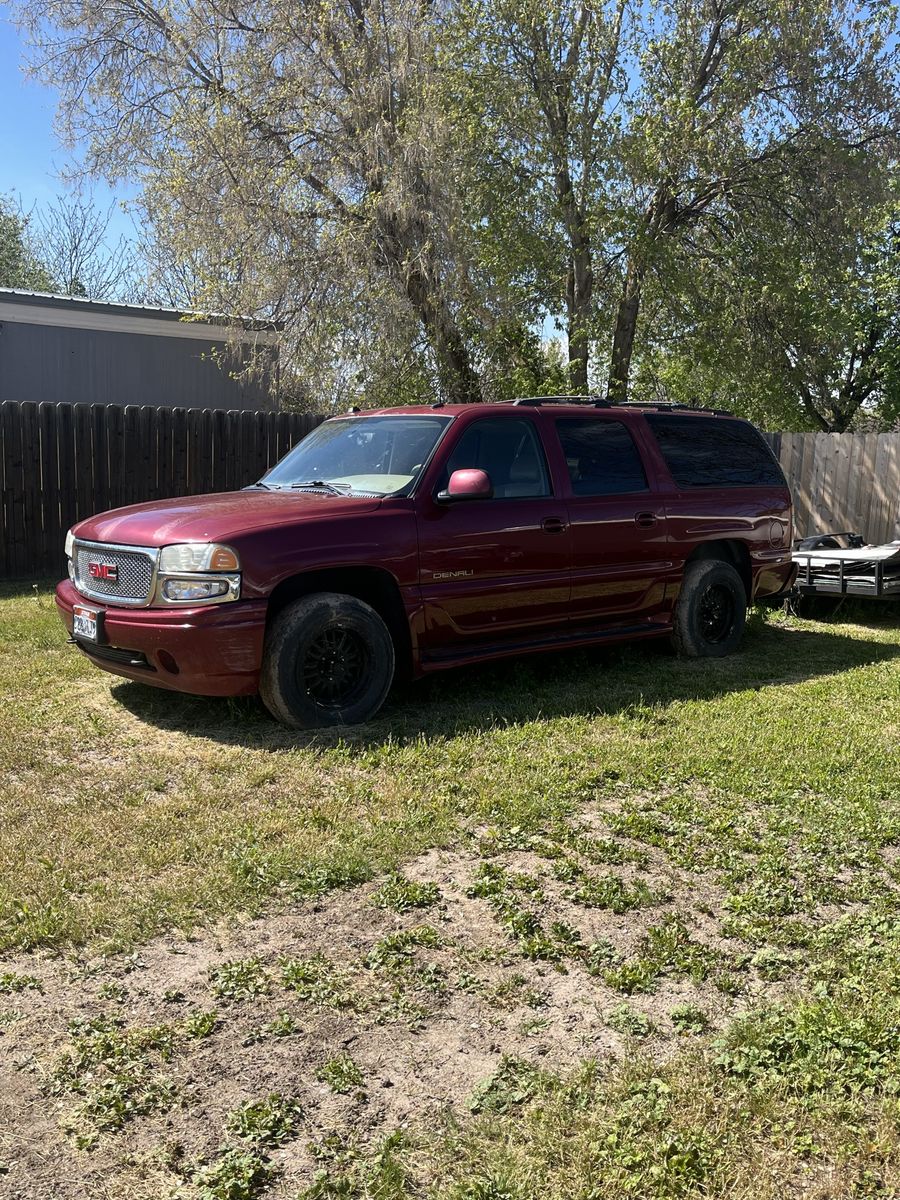 2004 GMC Denali selling as whole or parting out
