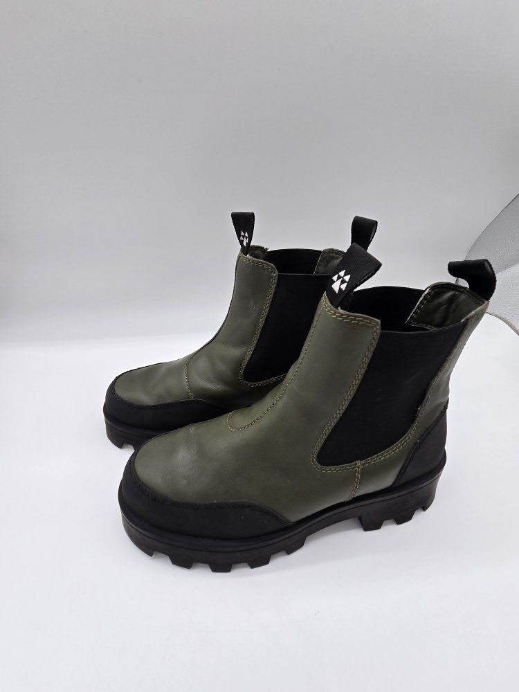 Cougar waterproof boots