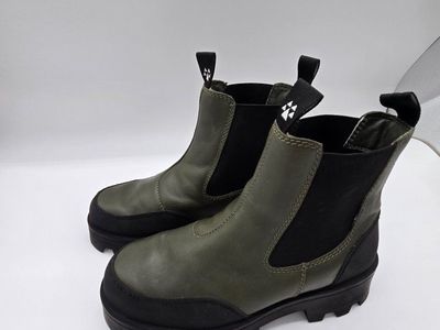 Cougar waterproof boots