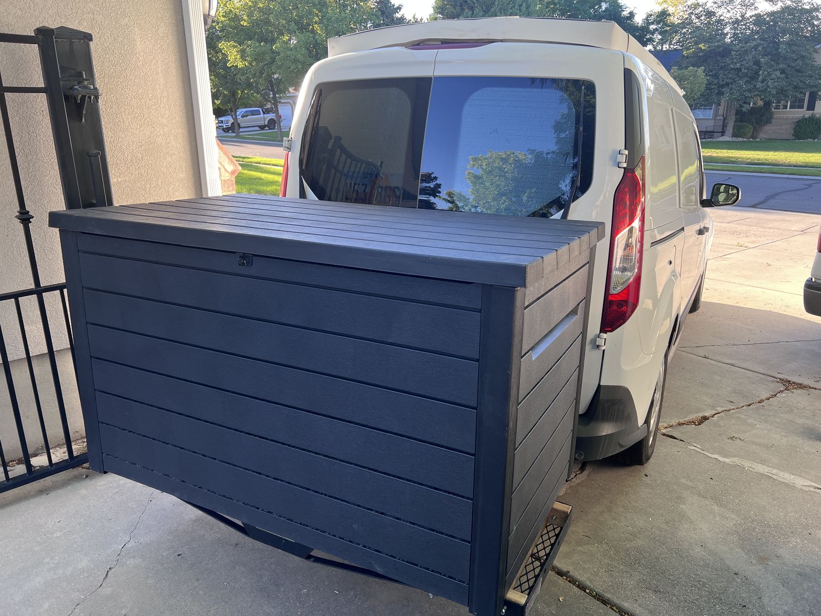 Large Hitch Rack and Box (230 gal / 30 cf)