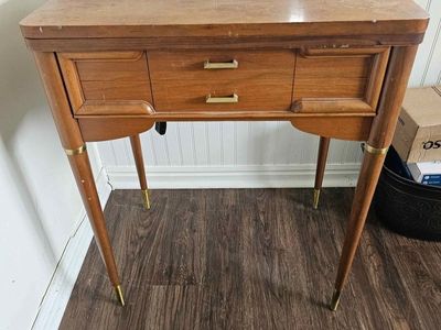 Walnut Folding Sewing Table w Singer Sewing 401a