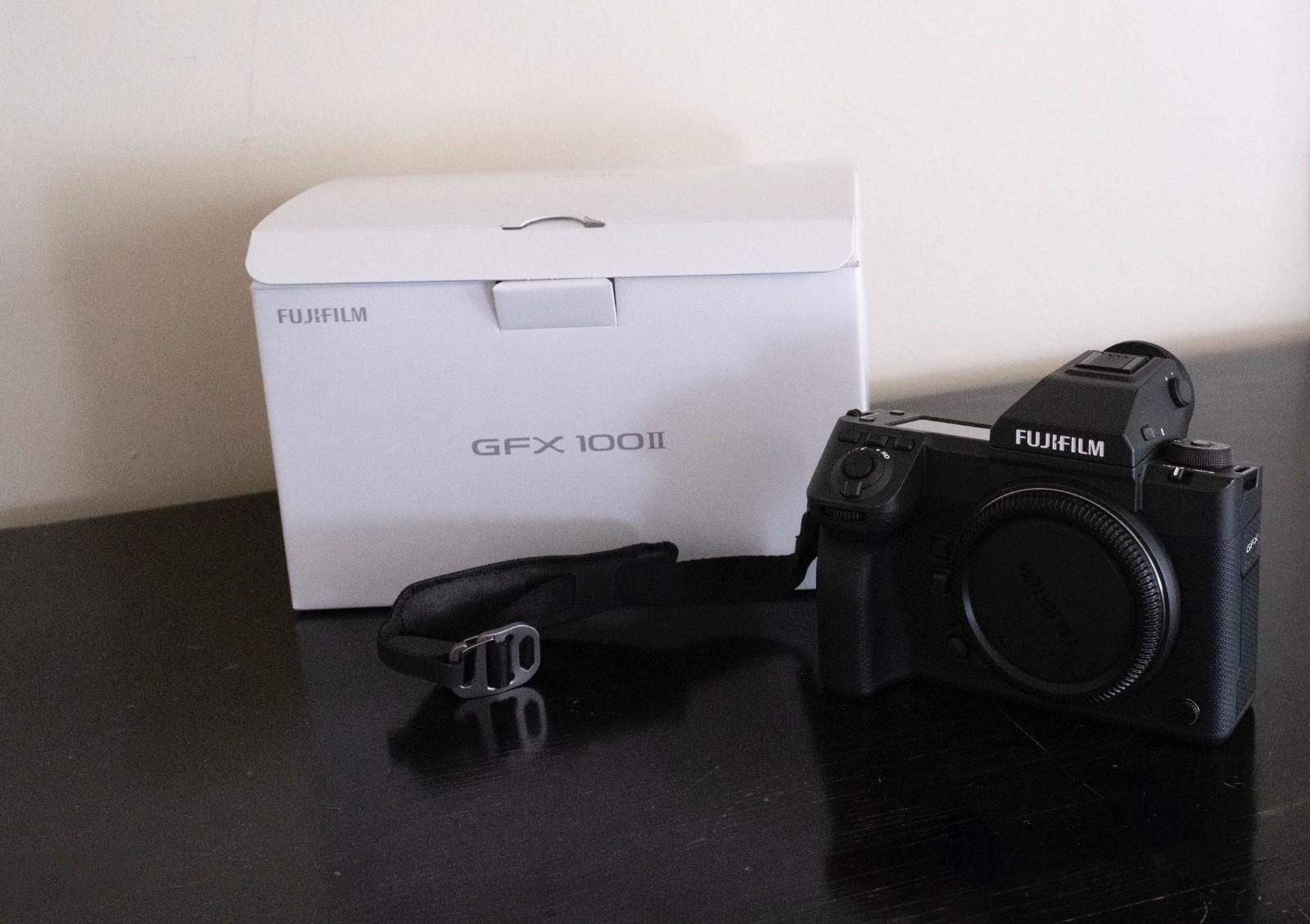 Fujifilm GFX100 II 102.0MP Medium Format Mirrorless Camera. Excellant condition
