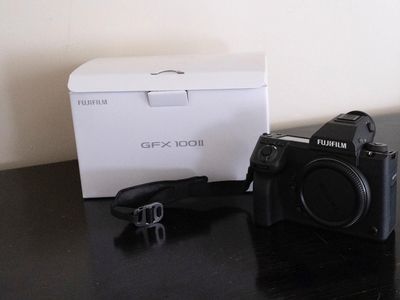 Fujifilm GFX100 II 102.0MP Medium Format Mirrorless Camera. Excellant condition
