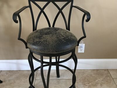 6 Bar Stools solid wood and rod iron frame