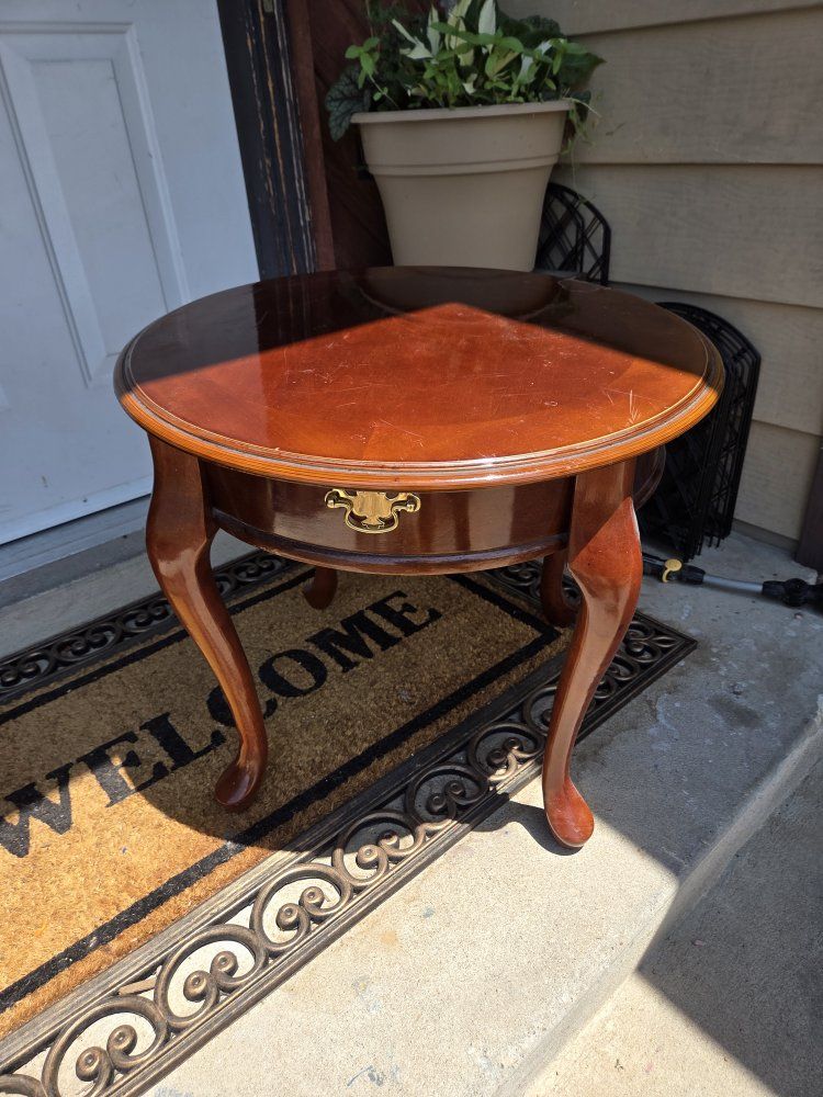 Round Wood End Table / Side Table