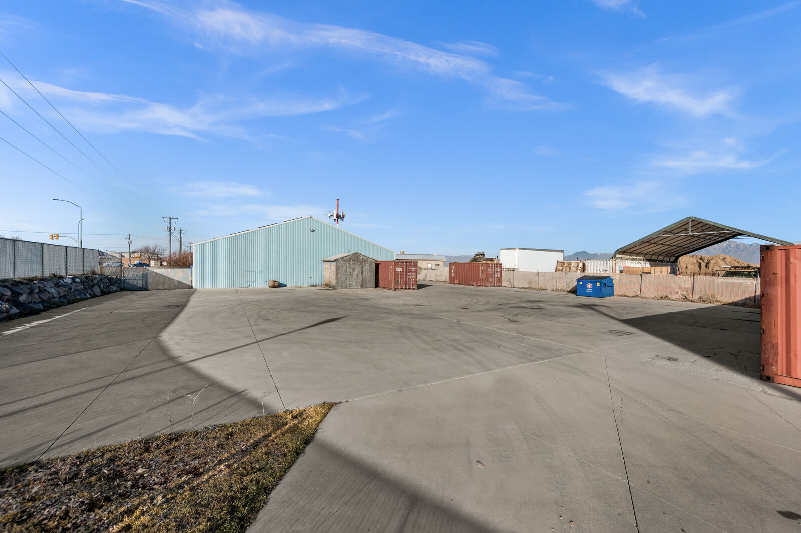 FOR LEASE — West Jordan Industrial Building
