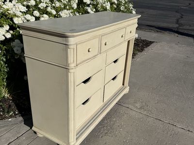 Cream 6 Drawer Dresser/Console Cabinet